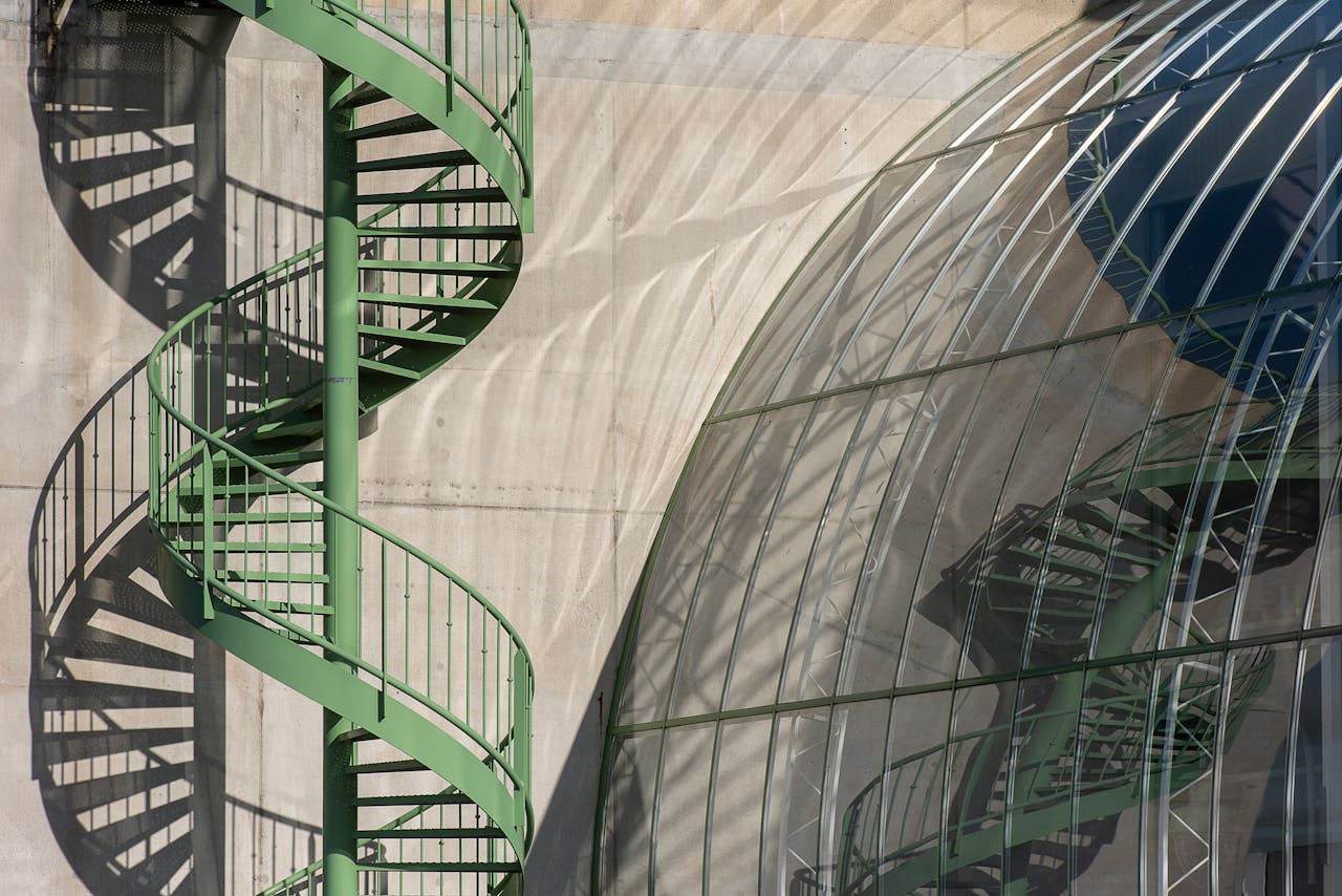 Free stock photo of miriring, spiral staircase